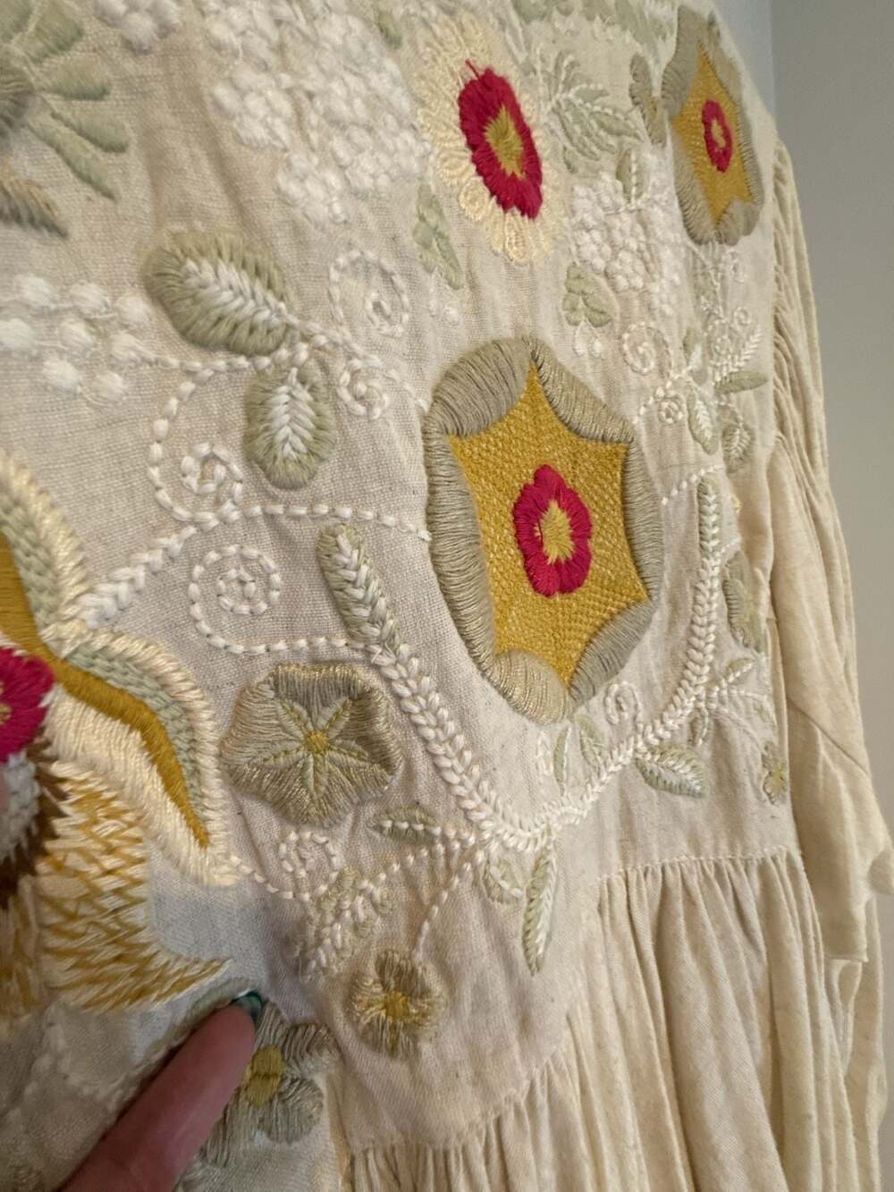 Free People Embroidered Floral Applique Crop Blouse Top M - Picture 5 of 6